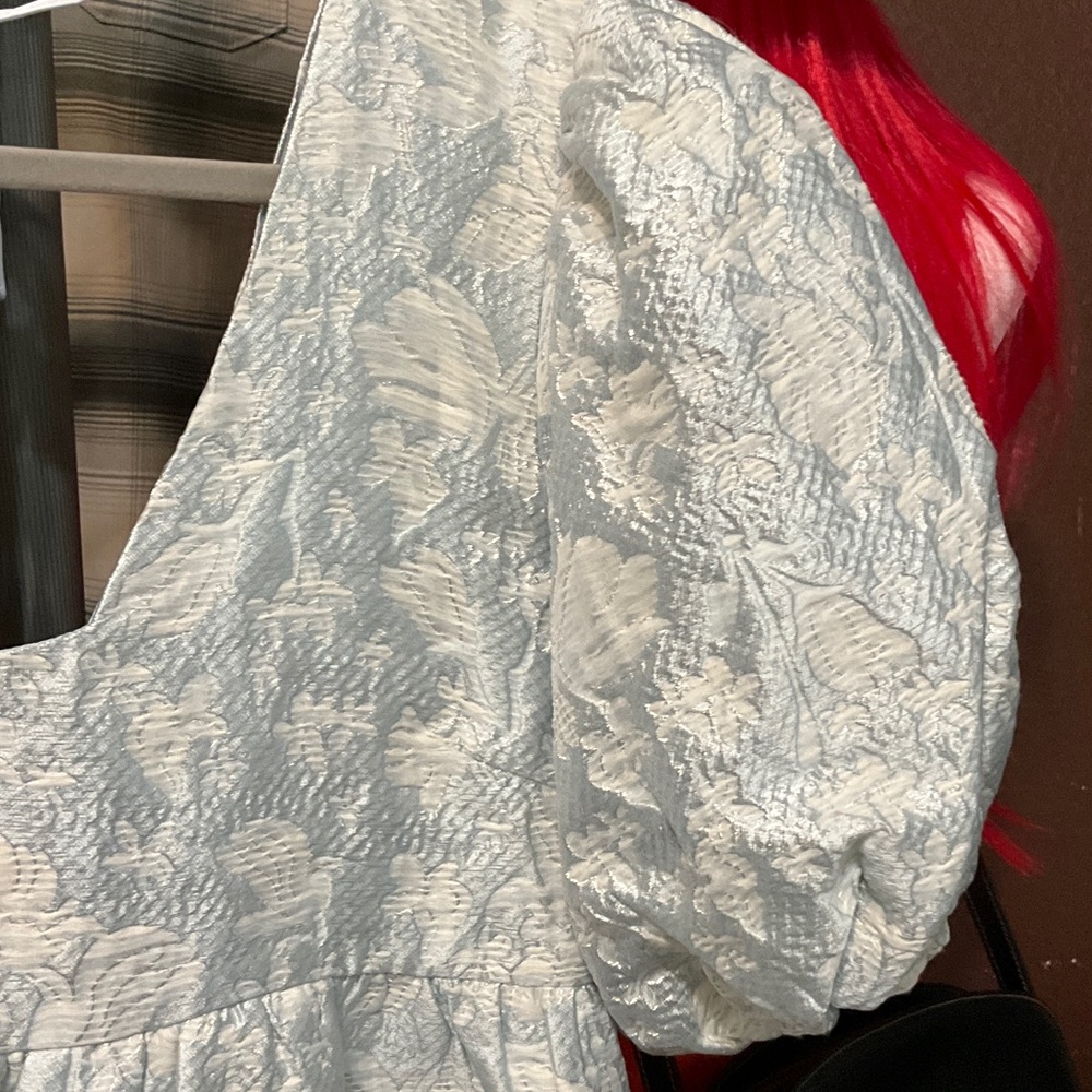Light Blue Floral Puff-Sleeve Tiered Dress - Picture 5 of 14